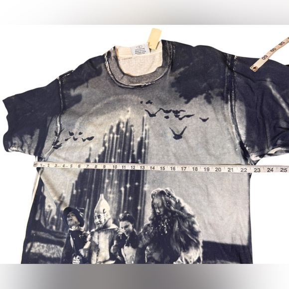 NOS Wizard Of Oz Vtg 1992 Stanley Desantis AOP Double Sided Graphic T Shirt Read - Picture 7 of 10